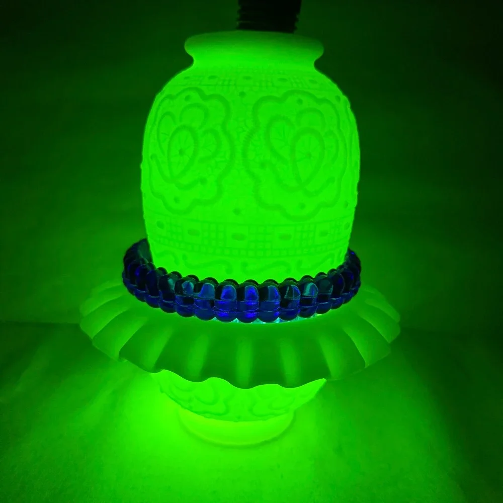 Fenton Persian Medallion Custard Glass Fairy Lamp 3-Pc UV Uranium Blue Insert